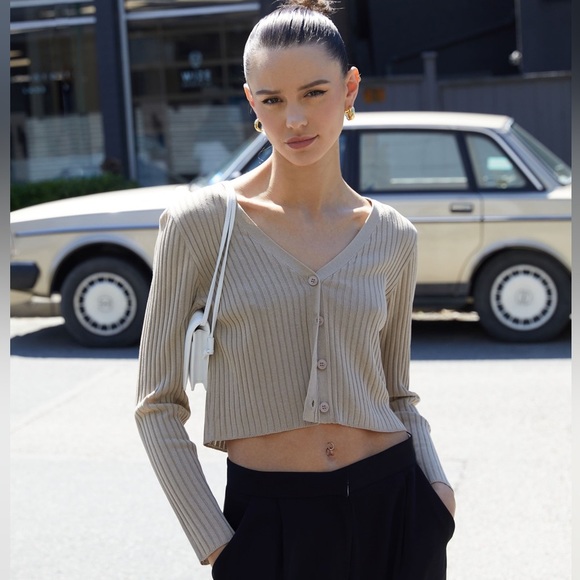 Oak + Fort Tan Ribbed Lighweight Cardigan Size Small - Picture 1 of 4